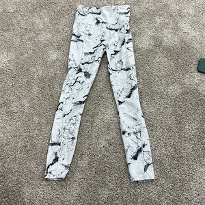 White Marble leggings Ouges